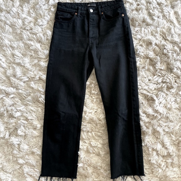 Zara High Waist crop jeans black size 4
